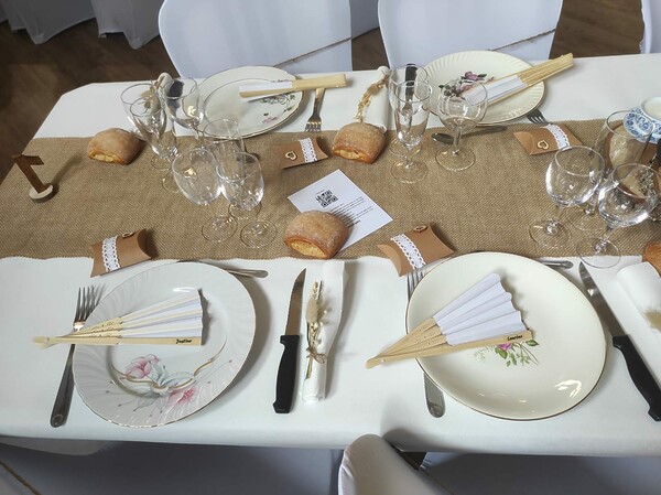 Assiettes vintage - Location décoration de mariage - Aubigny - Vendée