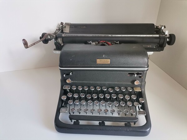 Machine à écrire - Location décoration de mariage - Aubigny - Vendée